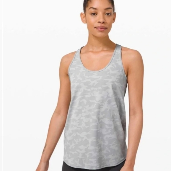 Lululemon Essential Tank - Picture 6 of 7